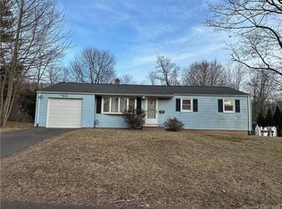 114 Hickory Cir, Middletown, CT 06457