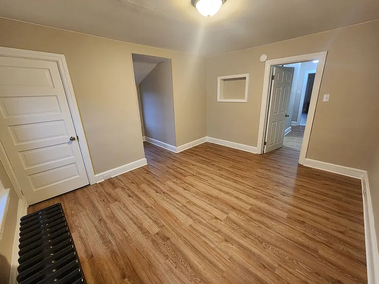 651 Lincoln Way W — Photo 15