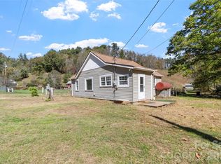 689 Bald Mountain Rd, Burnsville, NC 28714