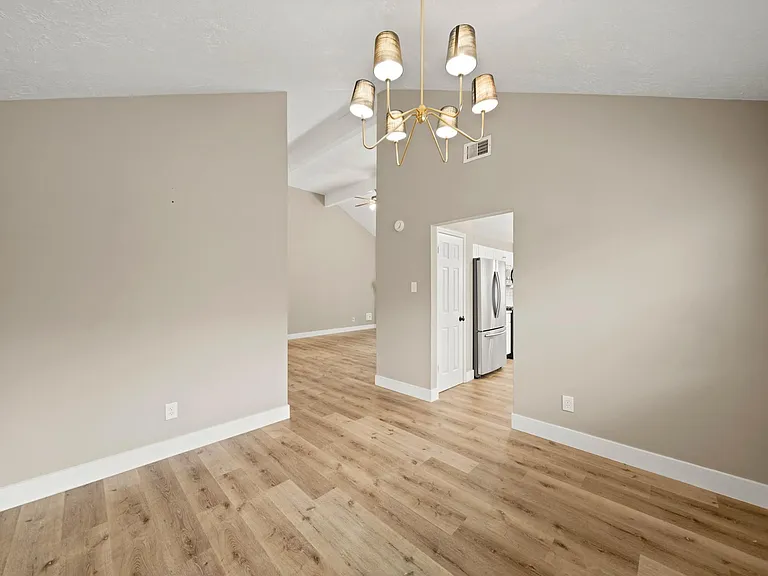 19211 Haystream Dr — Photo 10