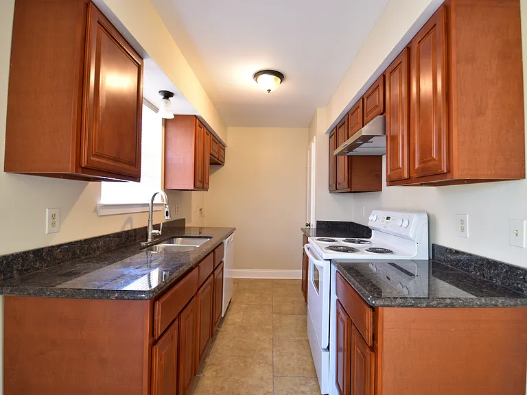 1849 Cinclair Loop — Photo 6