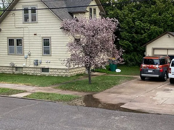 721 N 6th St, Marquette, MI 49855