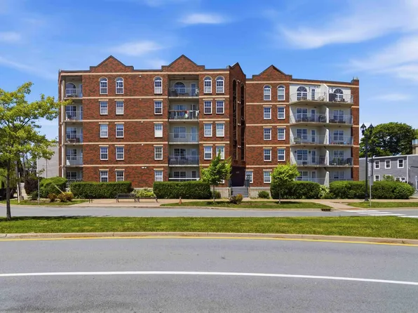 5769 Cunard St #303, Halifax, NS B3K 1C8