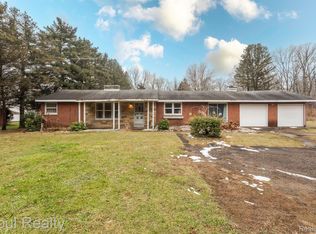 40295 Harris Rd, Belleville, MI 48111