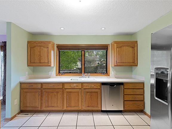4th image of 2701 SE 7th St