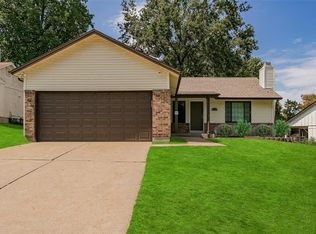 5360 Springtrail Dr, Florissant, MO