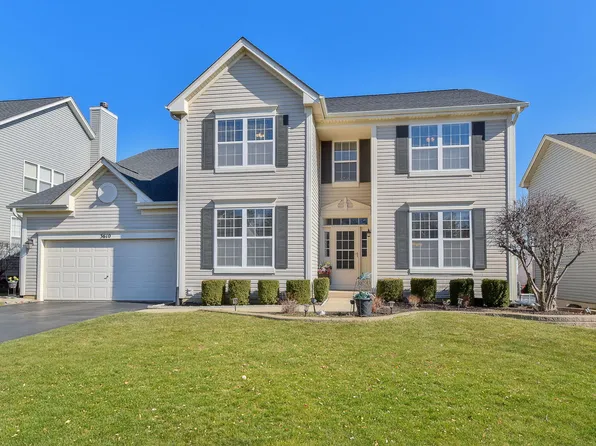 3610 Provence Dr, St Charles, IL 60175