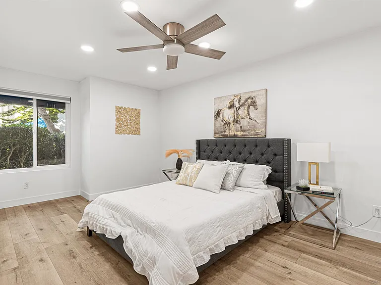 8308 Regents Rd #1F — Photo 11