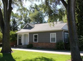 14117 N Fenton Rd, Fenton, MI 48430