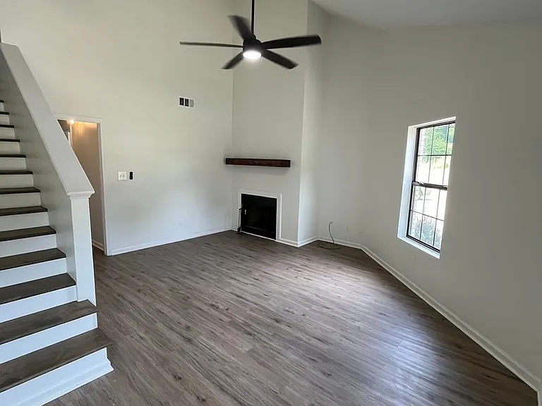 105 Golf Club Rd — Photo 6