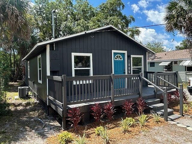 1st image of 1809 Redding Pl