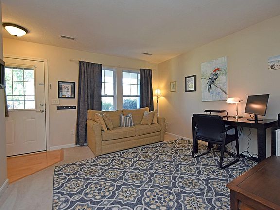 4th image of 5558 Windsor Ct