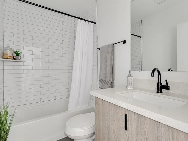2512 E Thomas Rd #1 — Photo 19