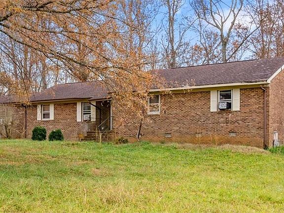 3rd image of 830 Worsham Mill Rd