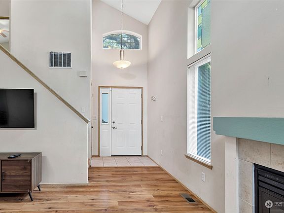 4th image of 5616 29th Court SE