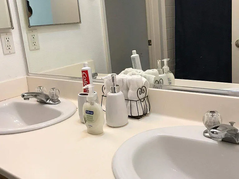 1864 Opaline Pl #421 — Photo 40