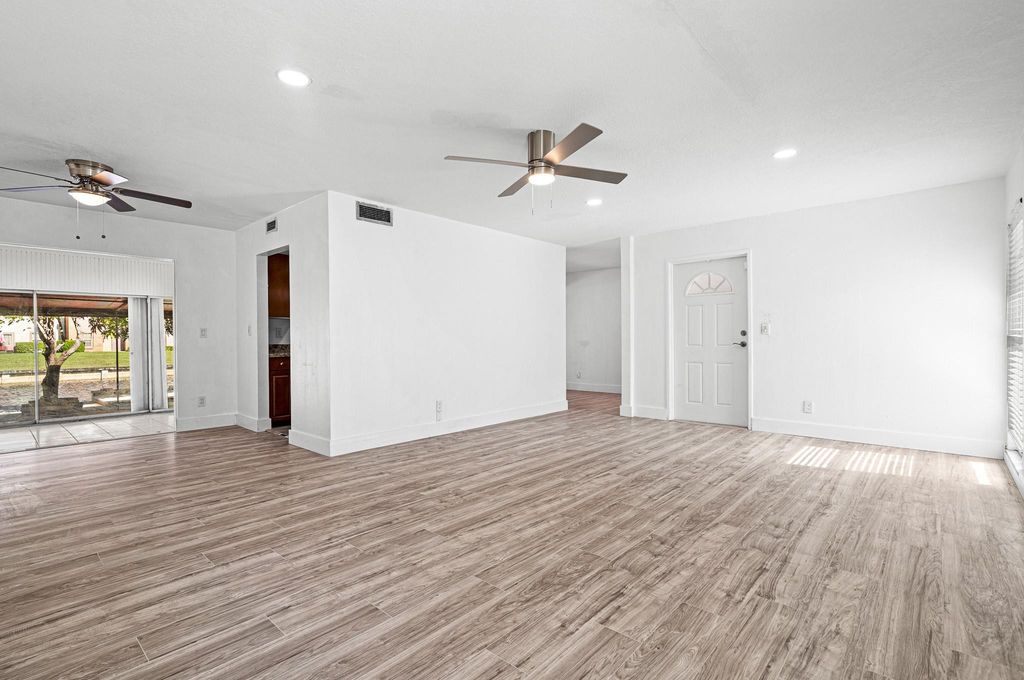 7007 NW 64th Street, Fort Lauderdale, FL - View 6