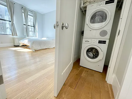 Rented by Tabak Real Estate | media 19