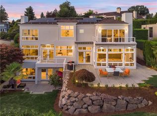 8431 NE 4th St, Medina, WA 98039