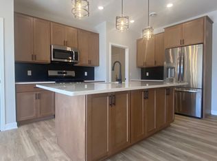 13763 Hollybrook Cir, Apple Valley, MN 55124