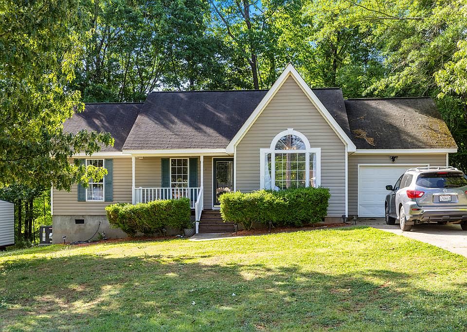 1st image of 112 Donegal Dr