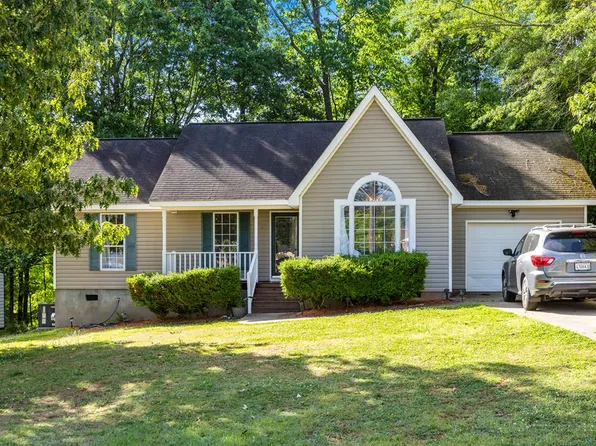 112 Donegal Dr, Greenwood, SC 29646