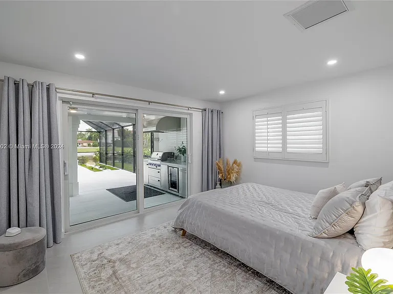 1575 Osprey Ave — Photo 30