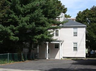 65 Whiting St, Lynn, MA 01902