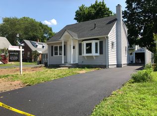 75 Forest Rd, Dumont, NJ 07628