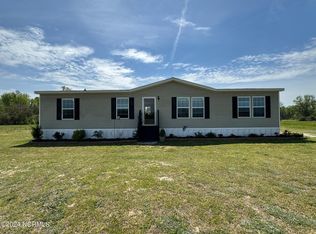 691 Mitchell Loop Rd, Roseboro, NC 28382