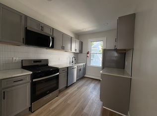 33-35 Poe Ave #B, Newark, NJ 07106