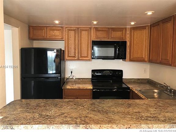 2nd image of 4174 Inverrary Dr APT 510