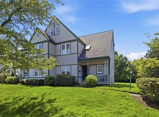 61 Clinton St #C, Newport, RI 02840