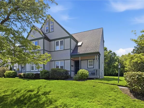 61 Clinton St #C, Newport, RI 02840