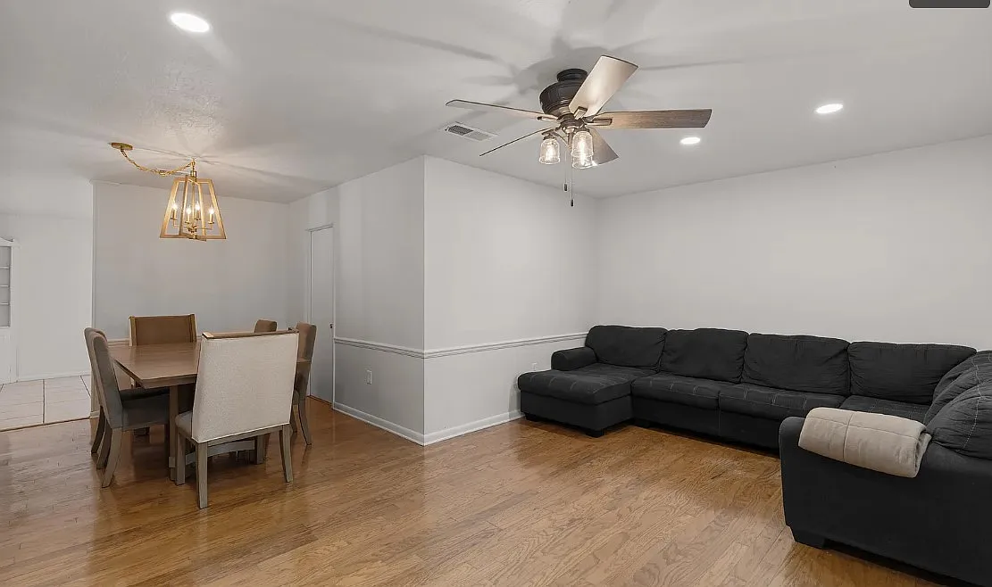3 bed, 1420 sqft, $1,800 — Photo 3