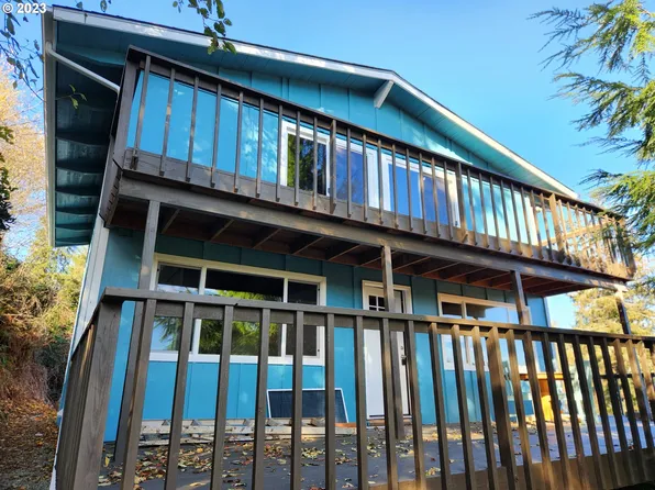 38300 Northfork Rd, Nehalem, OR 97131