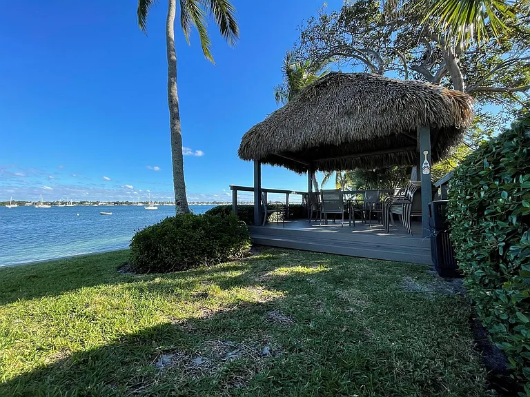 5600 N Flagler Dr #2209 — Photo 30