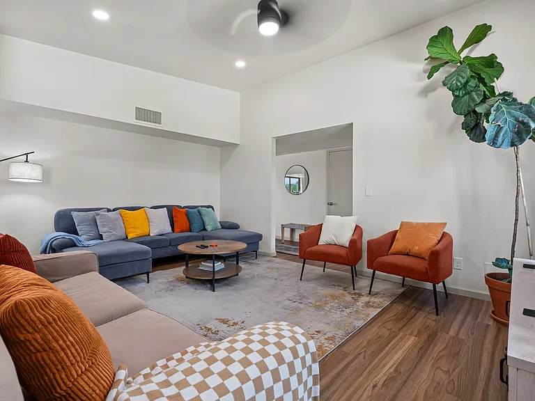 1398 Heather Dr — Photo 6