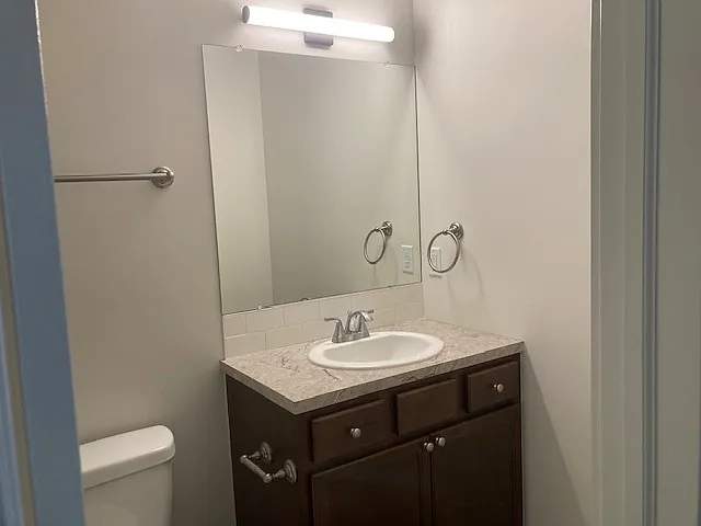 3216 S Victoria Ave #200 — Photo 6