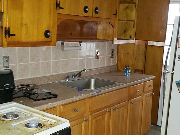 4th image of 317 Beach 86 St
