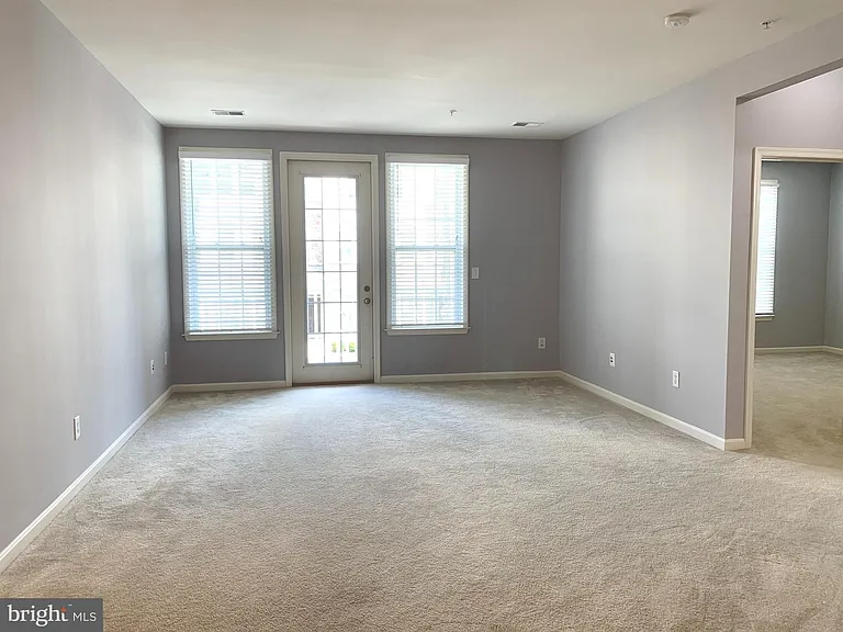 24701 Byrne Meadow Sq #200 — Photo 20