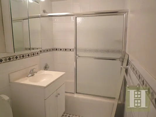 Rented by Halstead Real Estate | media 4