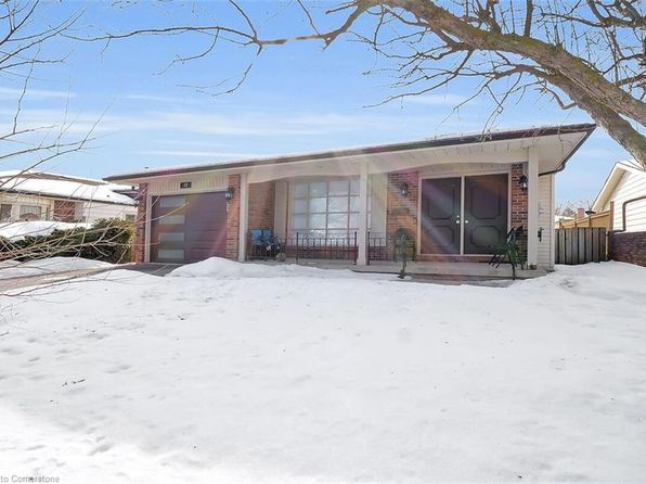17 Locust Cres, London, ON N6E 2K1