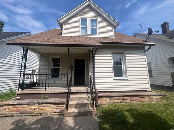 1806 Kendall St, South Bend, IN 46613