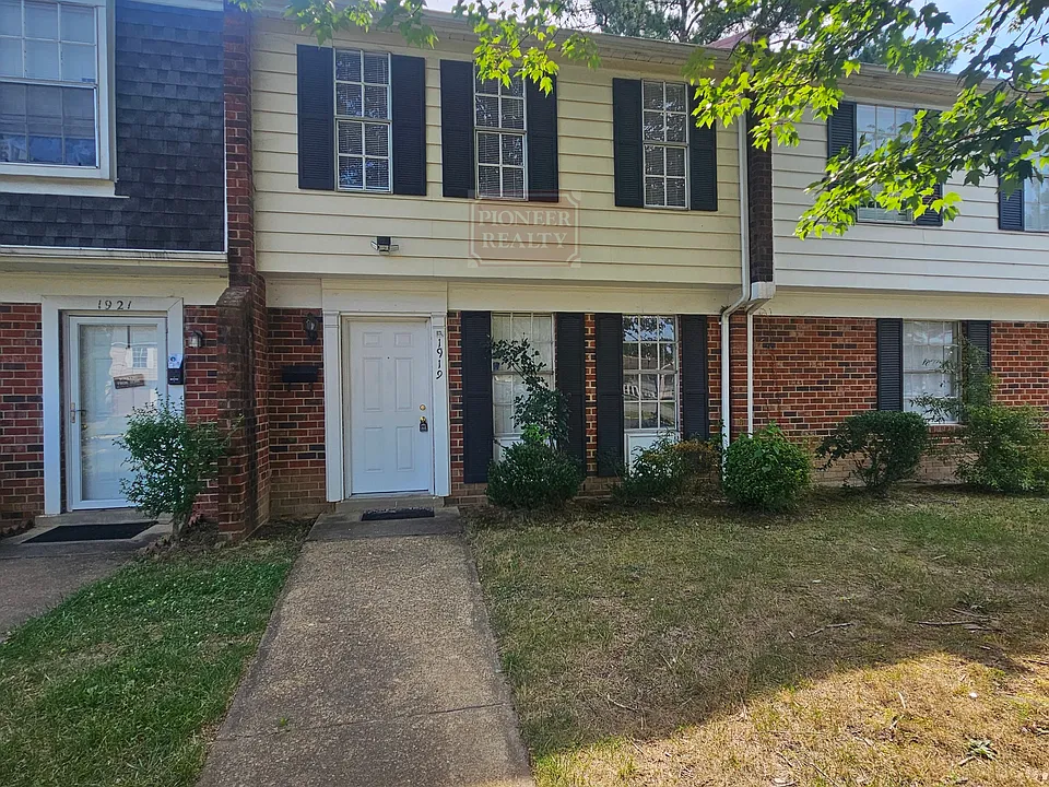 1919 Repp Ct