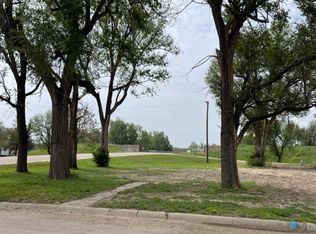 101 W Alberta St, Larned, KS 67550