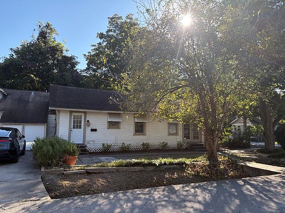 5th image of 501 E 25th St