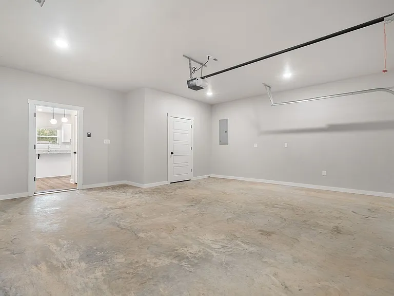 Birdmaster Drive Residences — Photo 30