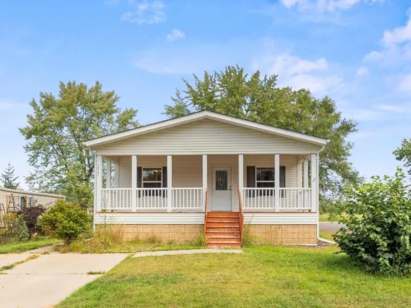 1845 83rd St W, Inver Grove Heights, MN 55077