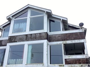 417 SW 6th St, Newport, OR 97365